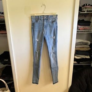 Hollister Size 3 Distressed Ultra High Rise Extreme Skinny Extreme Stretch Jeans